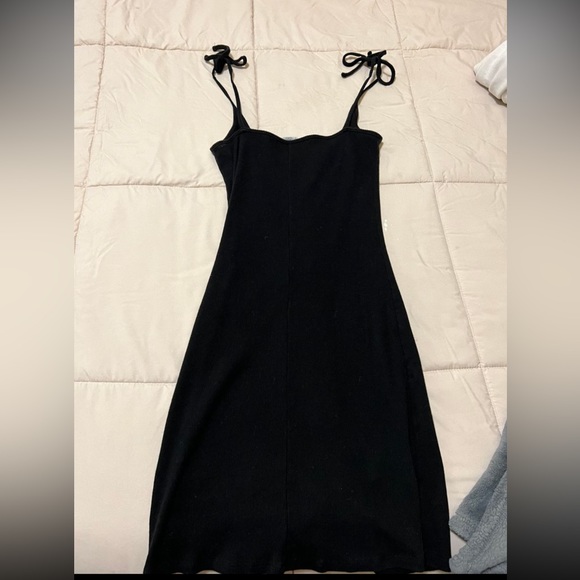 Brandy Melville Dress - Picture 3 of 3